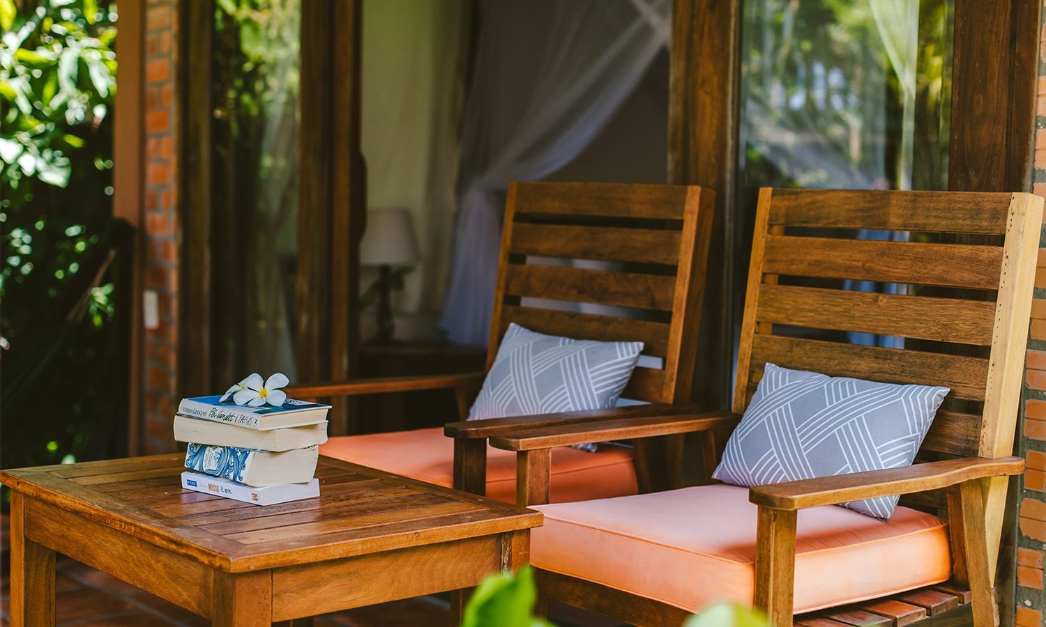 rooms-sea-view-bungalow-with-balcony