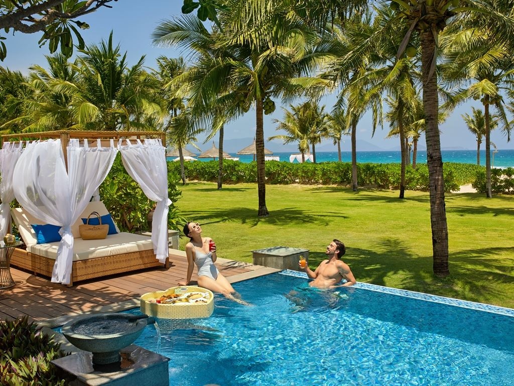 rooms-the-level-3bedroom-villa-beachfront-view-with-private-pool-n0-extra-bed