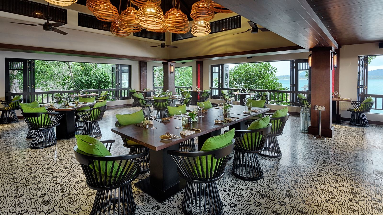 restaurants-tree-house