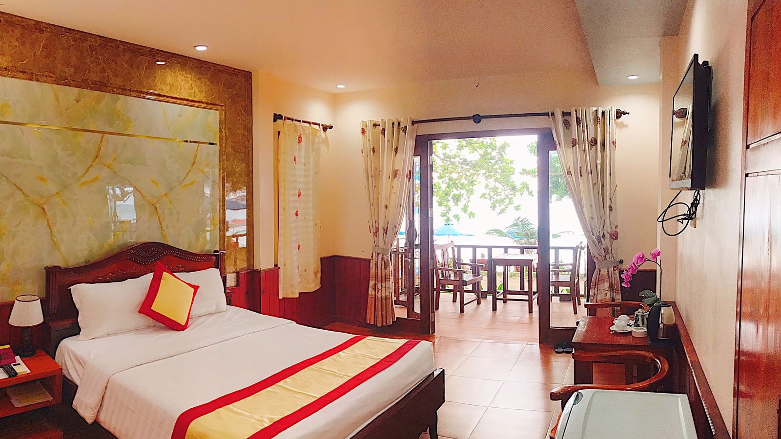 rooms-superior-sea-view-bungalow