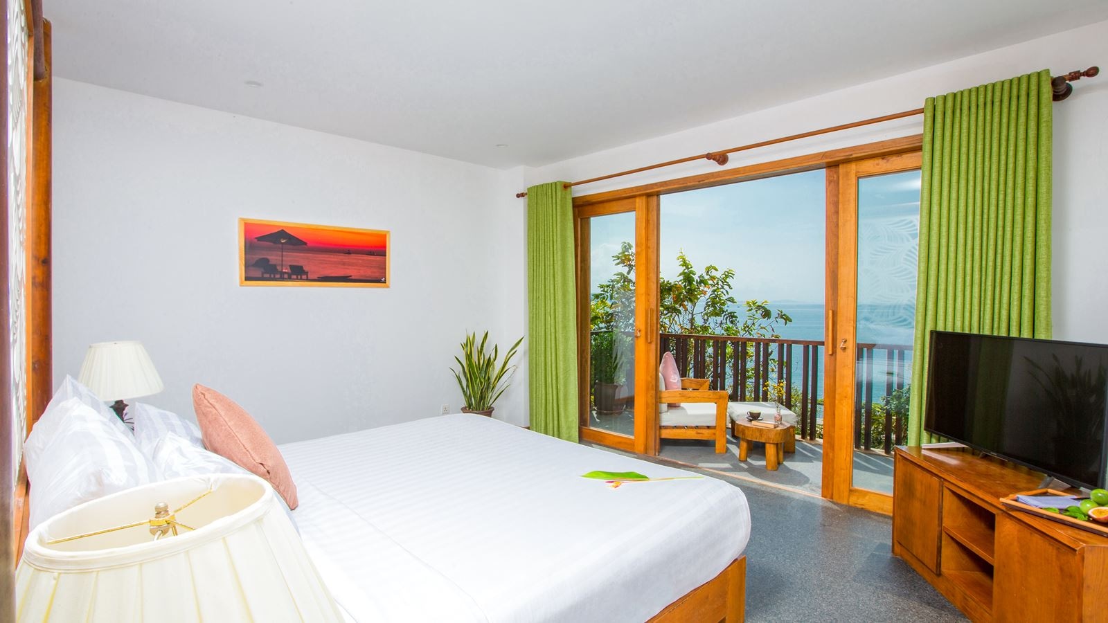 rooms-3bedroom-ocean-premier-pool-villa