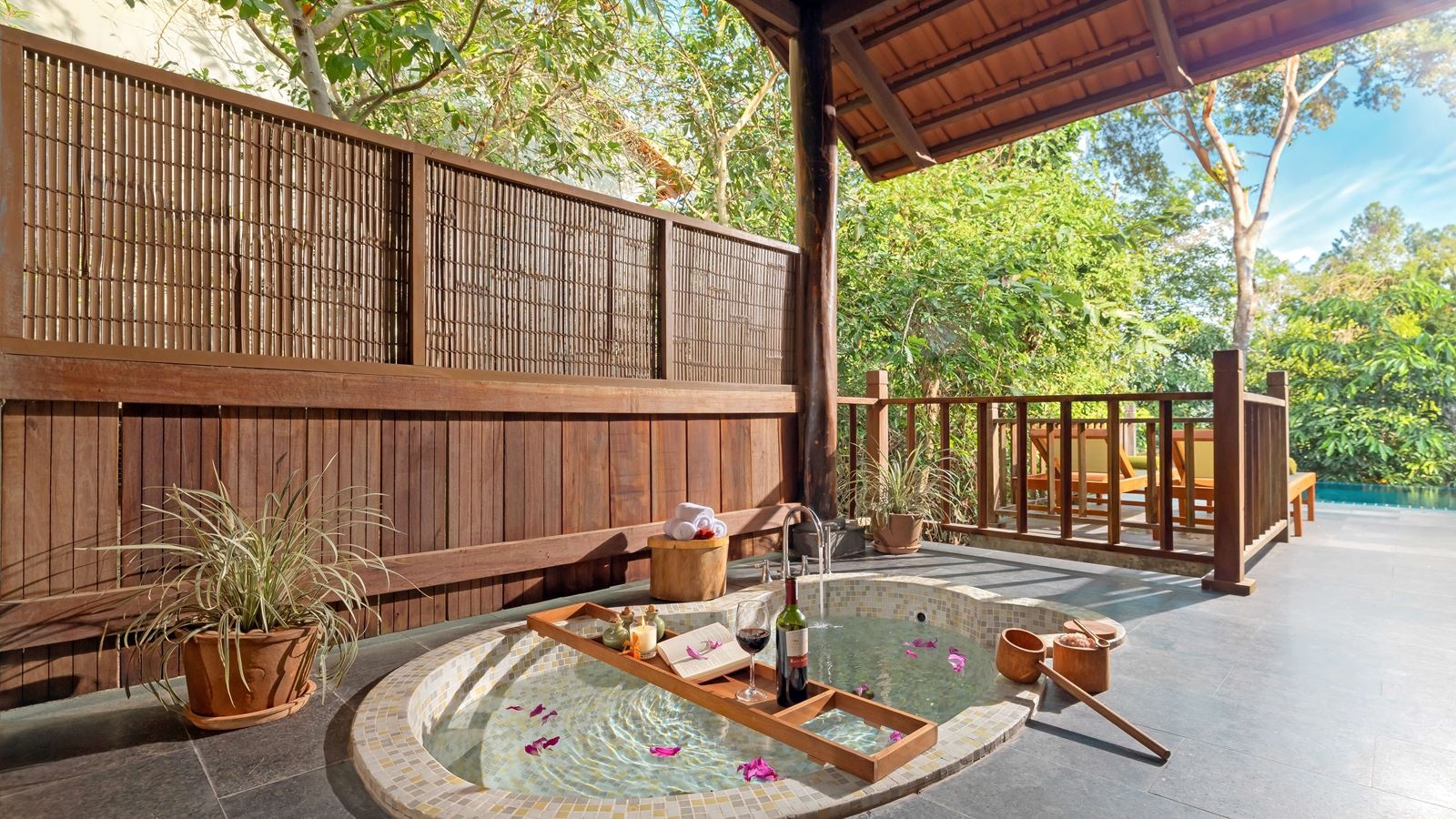 rooms-hillside-pool-villa