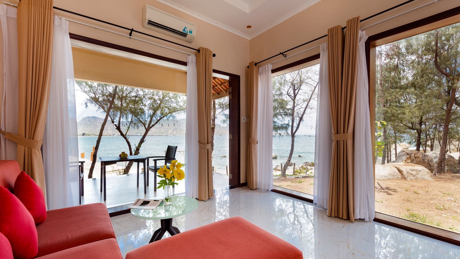 rooms-villa-ocean-view