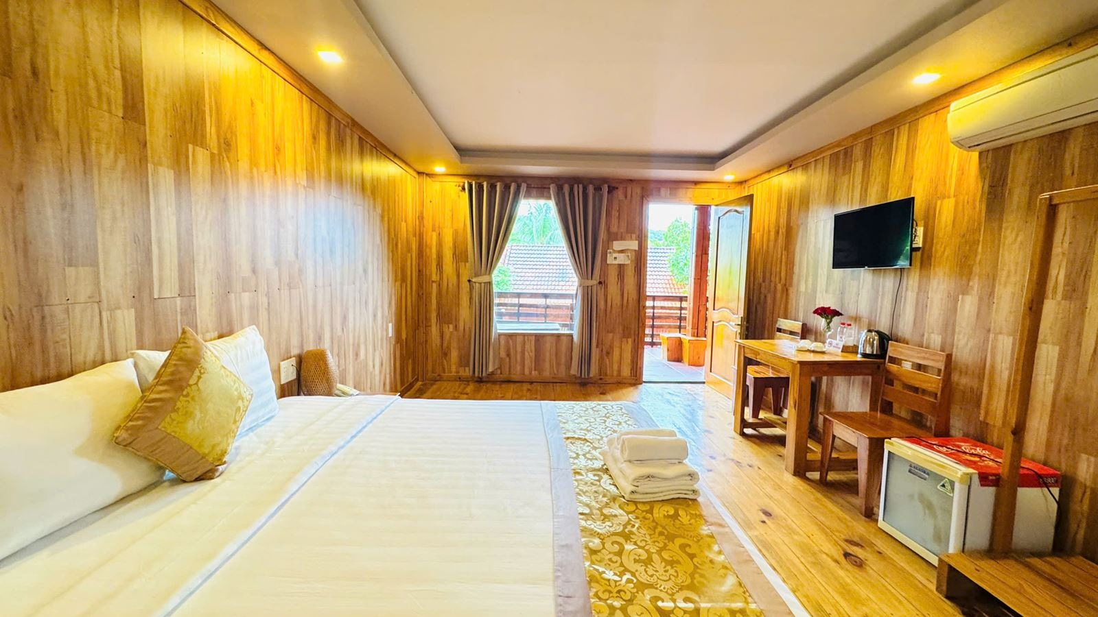 rooms-bungalow-deluxe