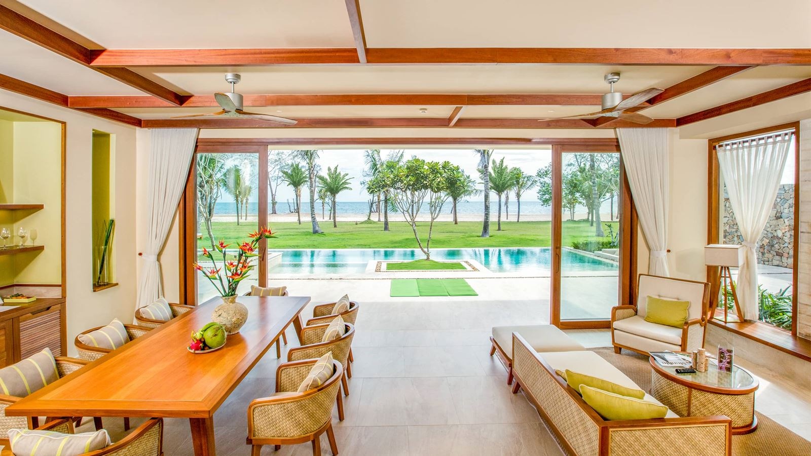 rooms-pool-villa-ocean-3-bedroom-spa-inclusive