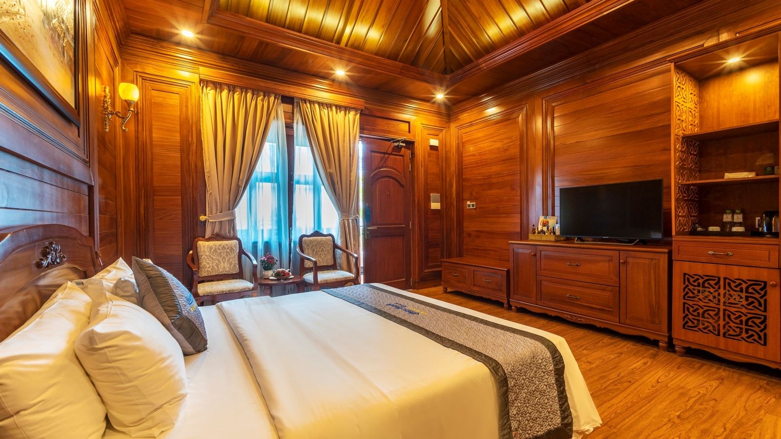 rooms-luxury-bungalow-with-terrace