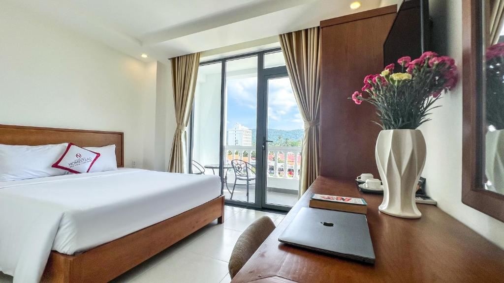 rooms-deluxe-double-sea-view-balcony-child-without-extra-bed