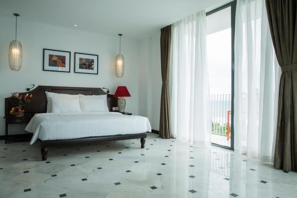 rooms-deluxe-garden-view-with-balcony