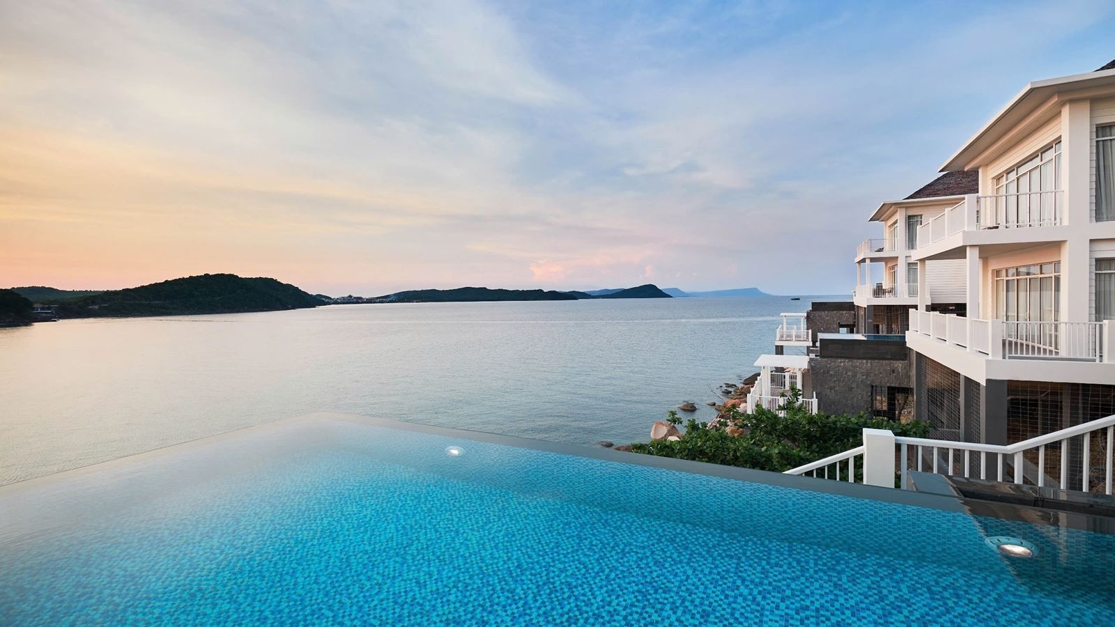 rooms-on-the-rock-villa-4-bedrooms