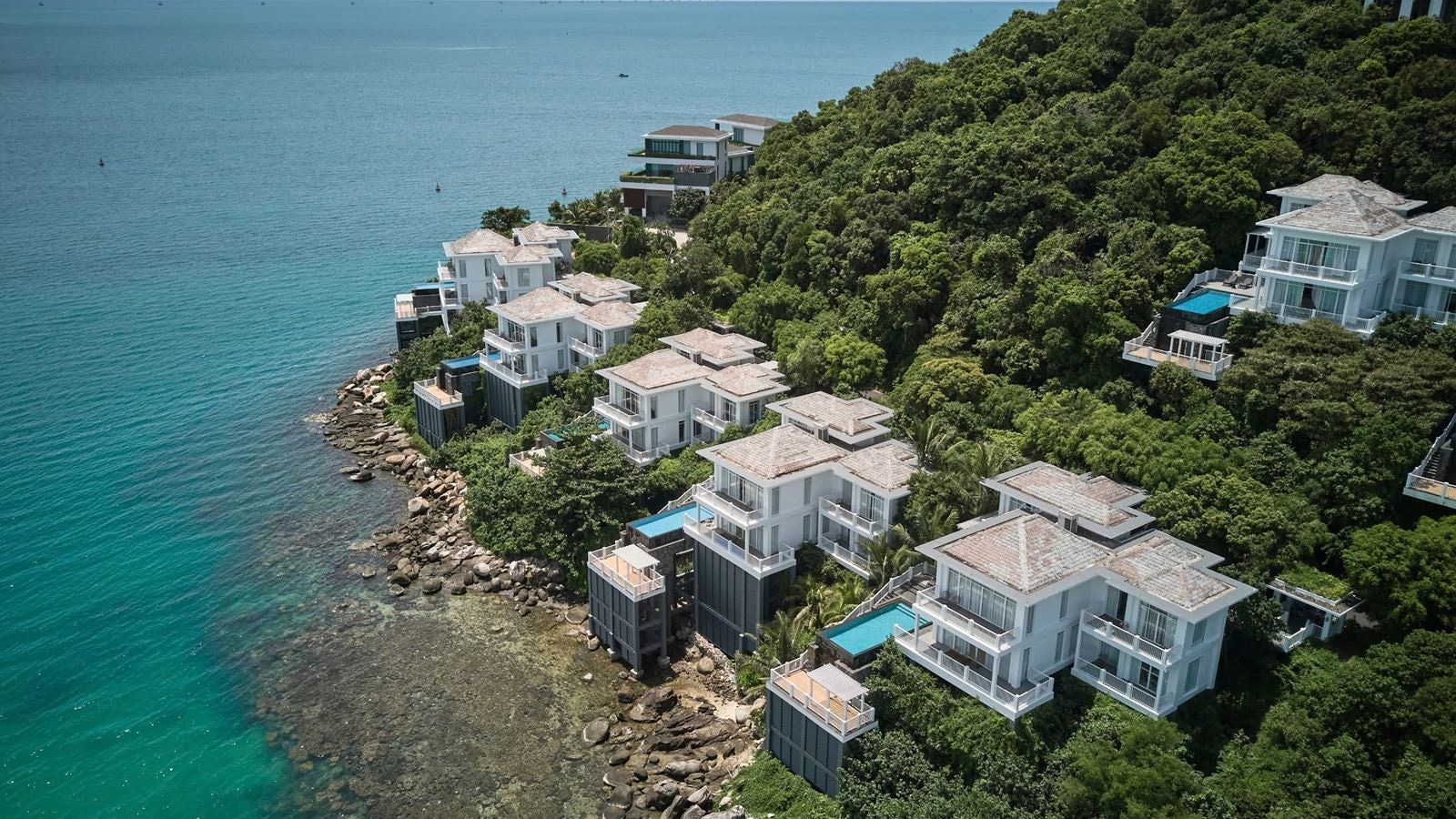 rooms-on-the-rock-villa-4-bedrooms