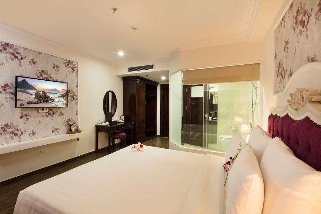 rooms-room-senior-dbltwn-with-balcony