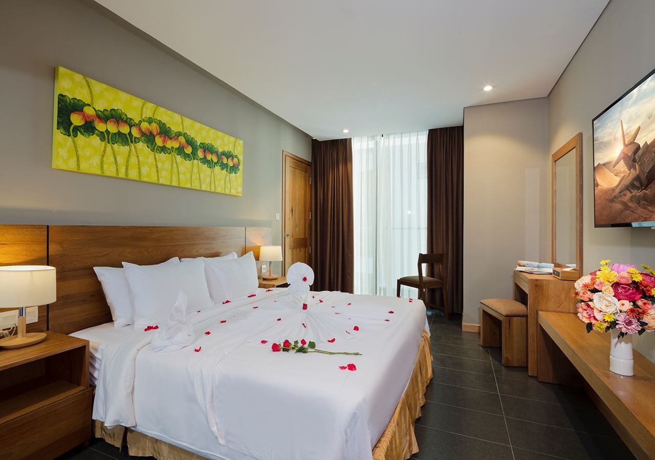 rooms-room-deluxe-with-balcony