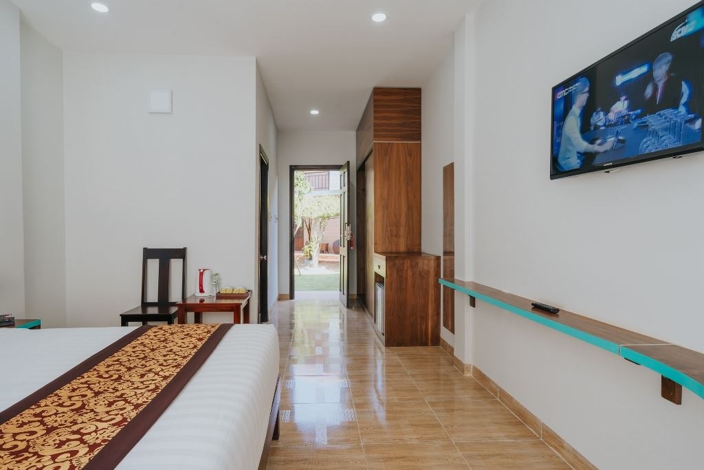 rooms-deluxe-double-garden-view-balcony