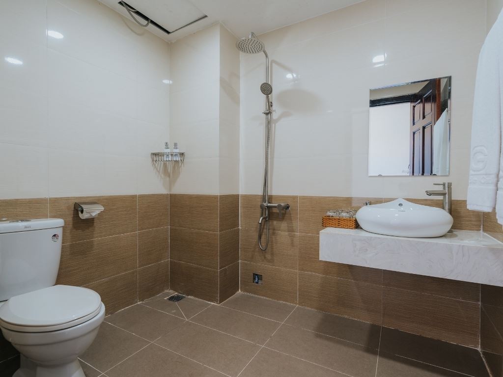 rooms-family-2-bedrooms-garden-view-balcony