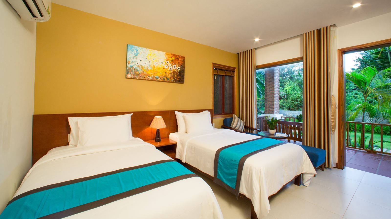 rooms-room-superior-garden-view