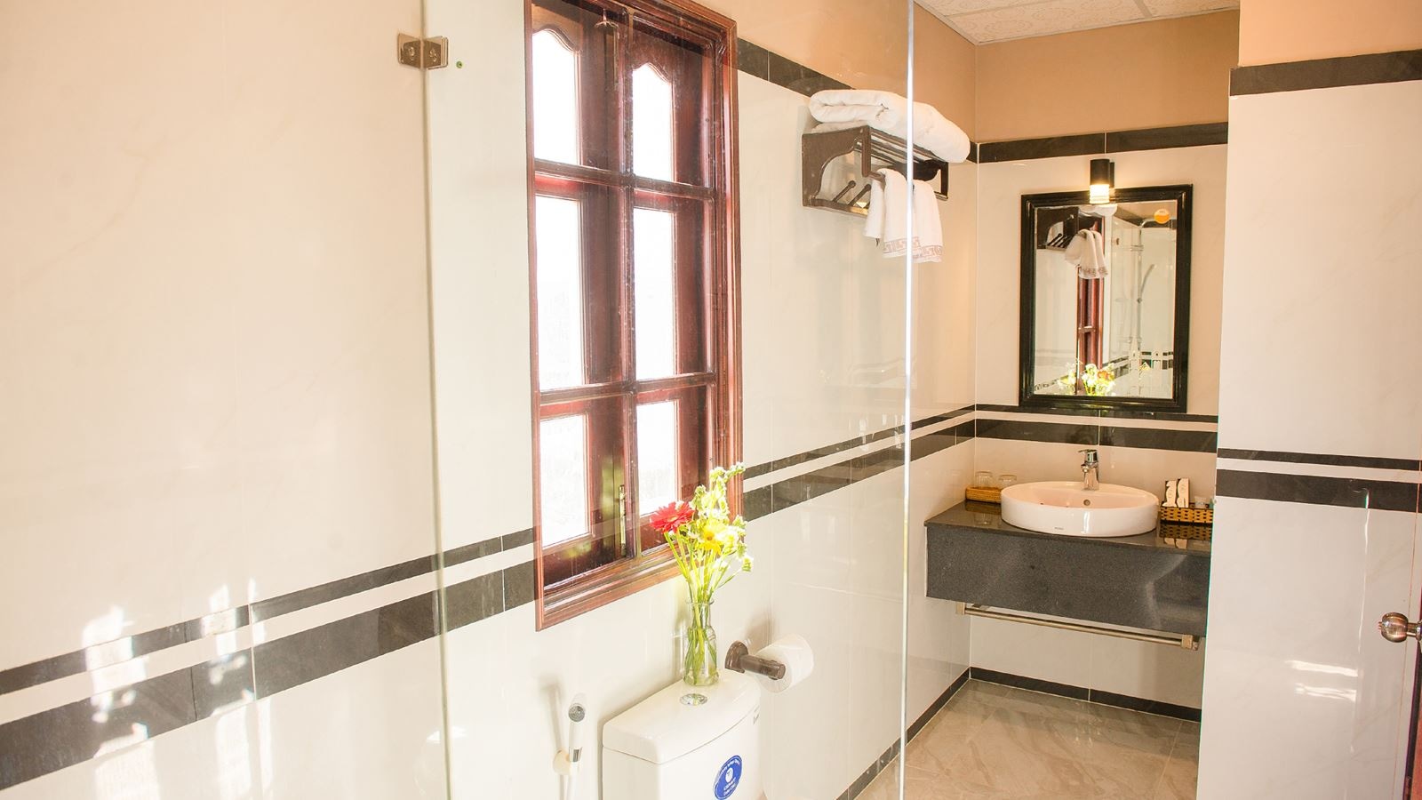 rooms-room-deluxe-seaview-with-balcony-child-without-extra-bed