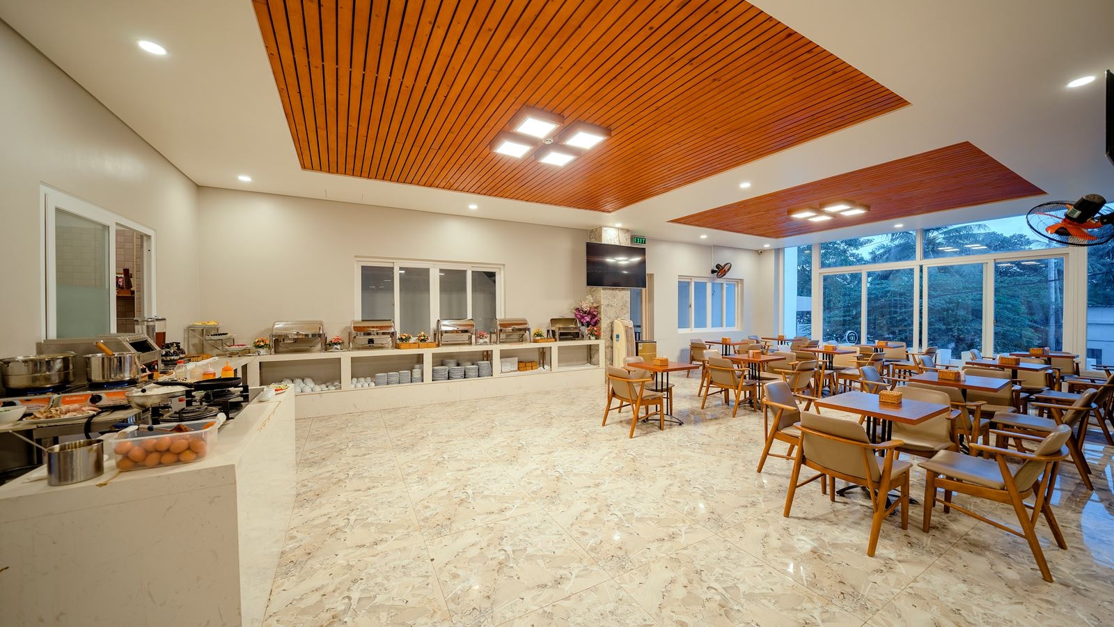 restaurants-restaurants