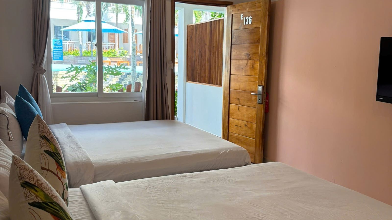 rooms-room-family-quadruple