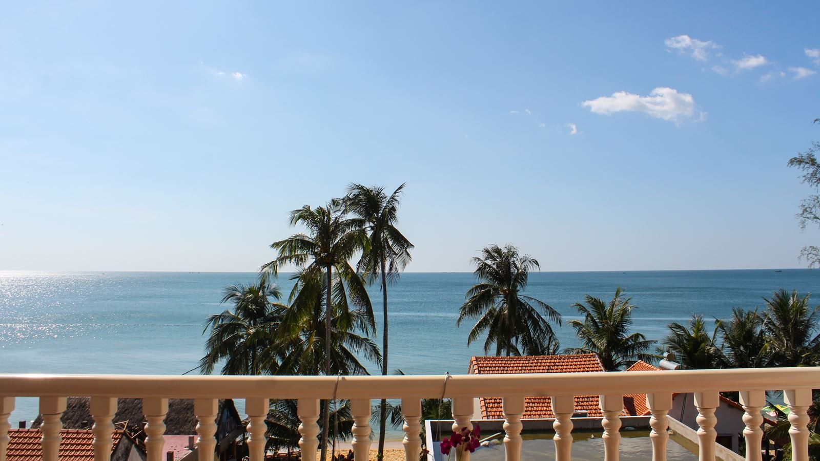 rooms-deluxe-sea-view