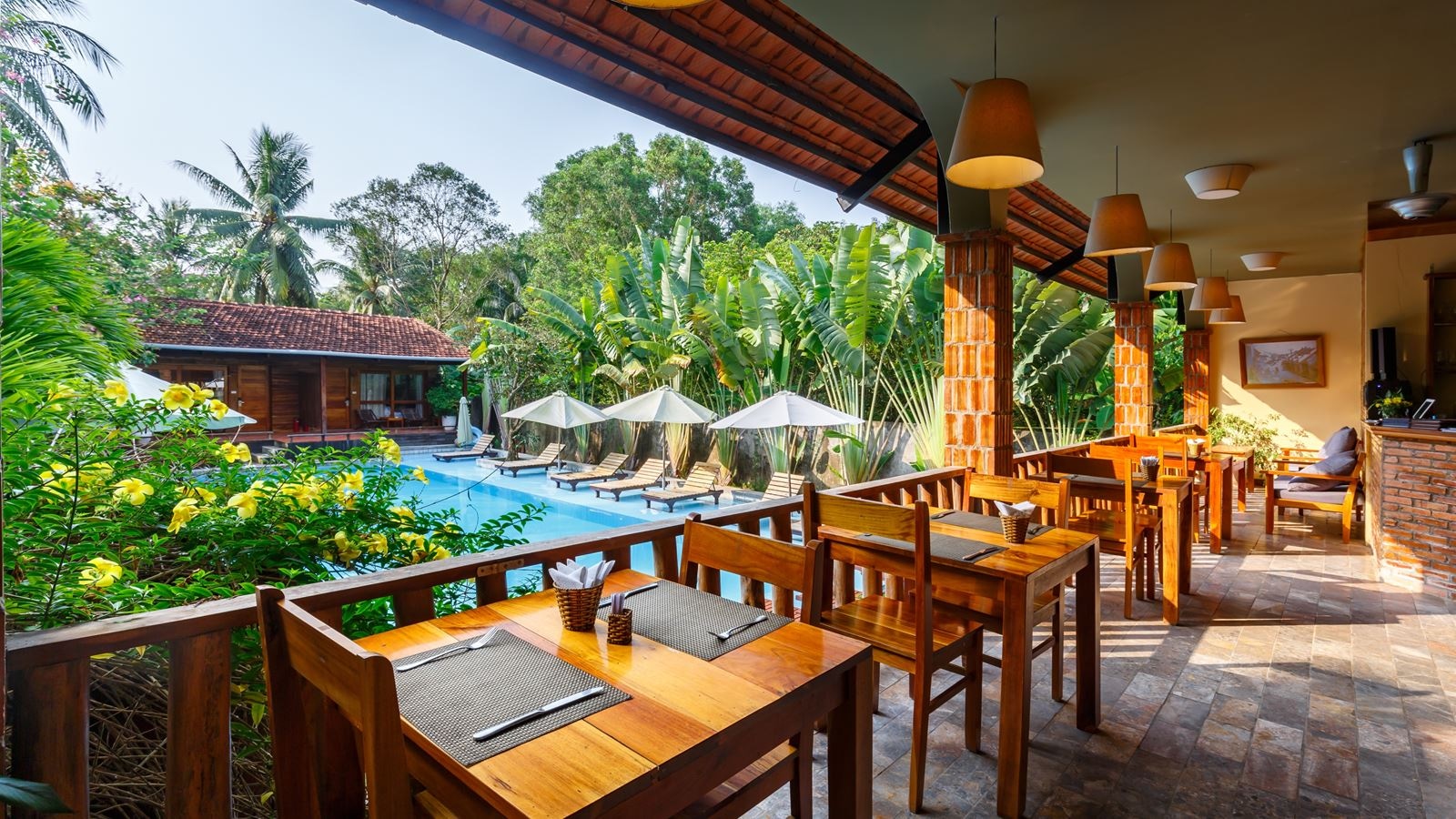 restaurants-bauhinia-restaurant