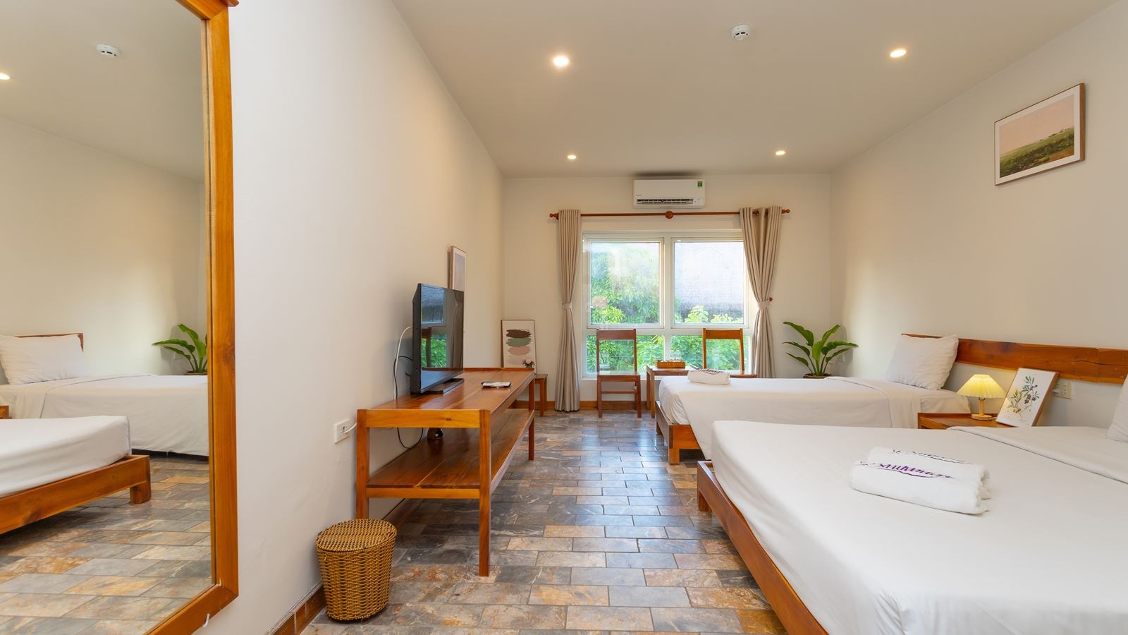 rooms-room-superior-triple