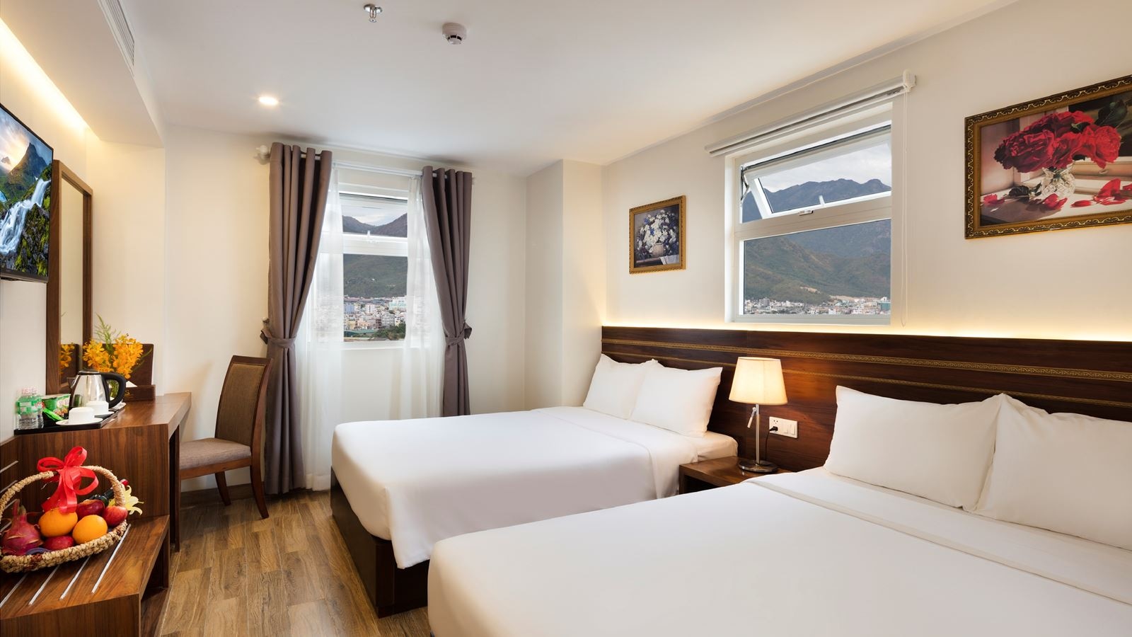 rooms-deluxe-city-view