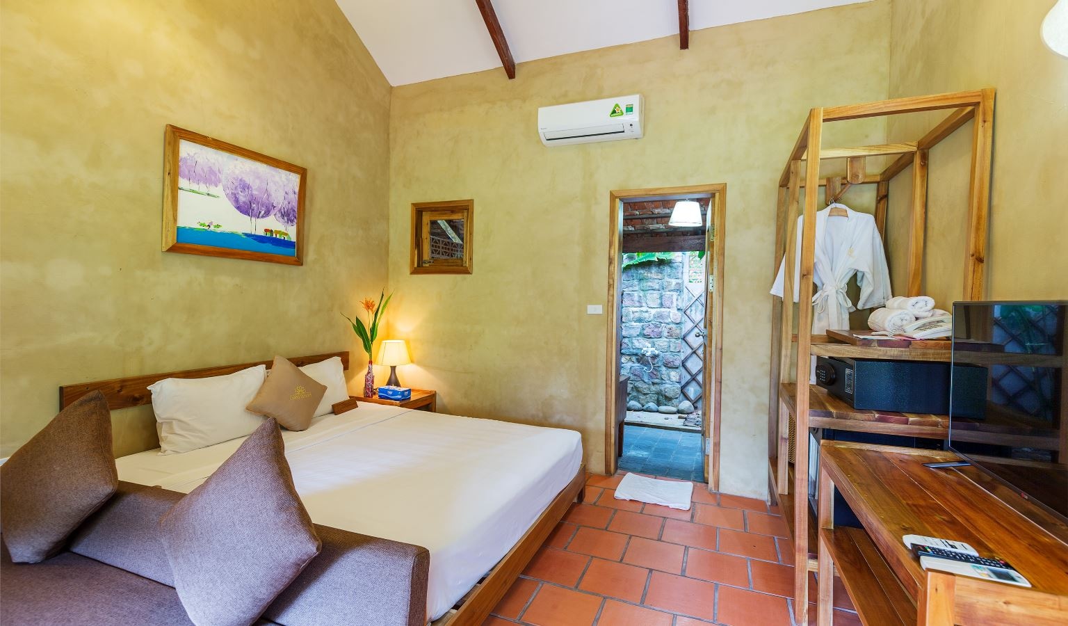 rooms-standard-bungalow-garden-view