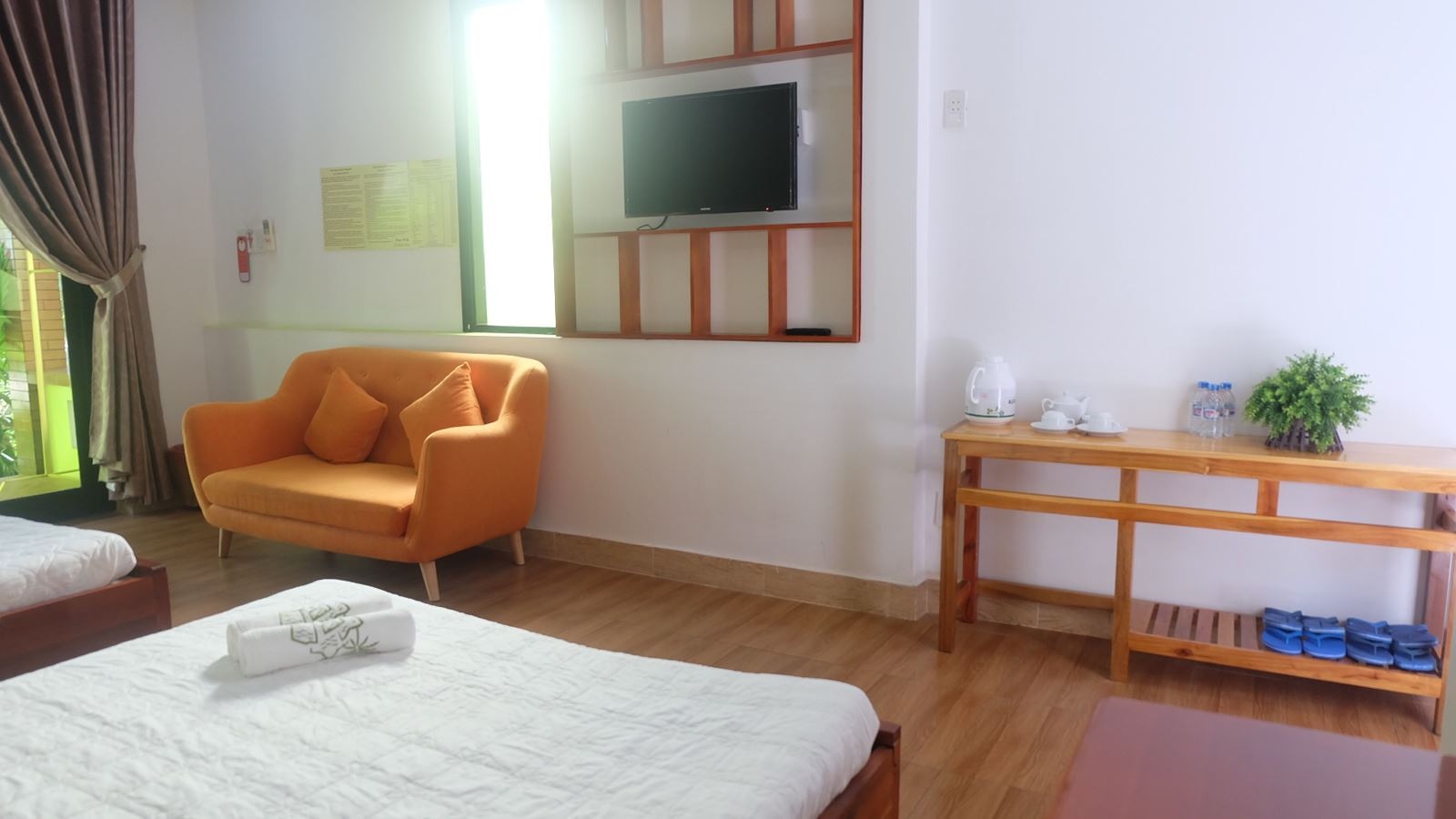 rooms-bungalow-triple-deluxe-with-terrace