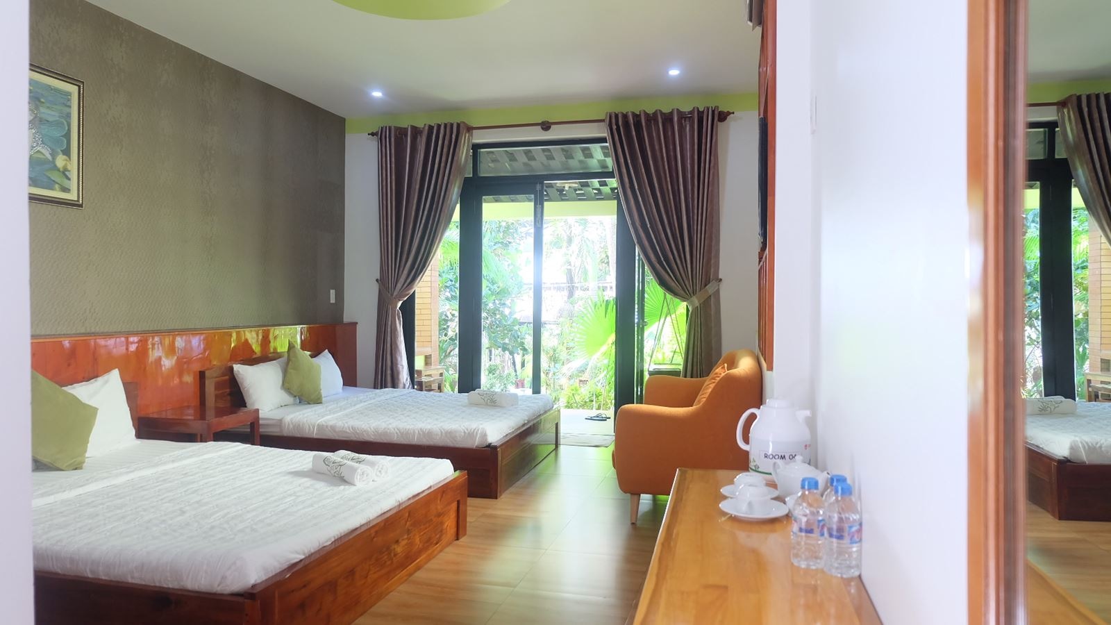 rooms-bungalow-triple-deluxe-with-terrace