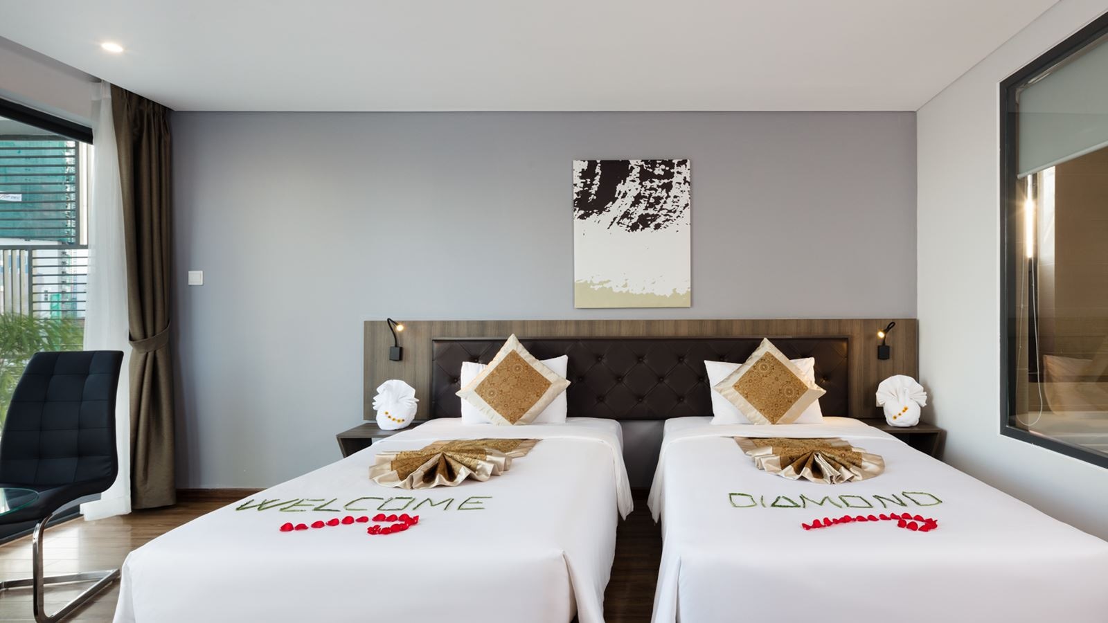 rooms-senior-deluxe-room