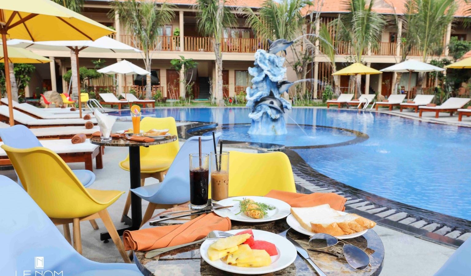 bars-golden-topaz-bar