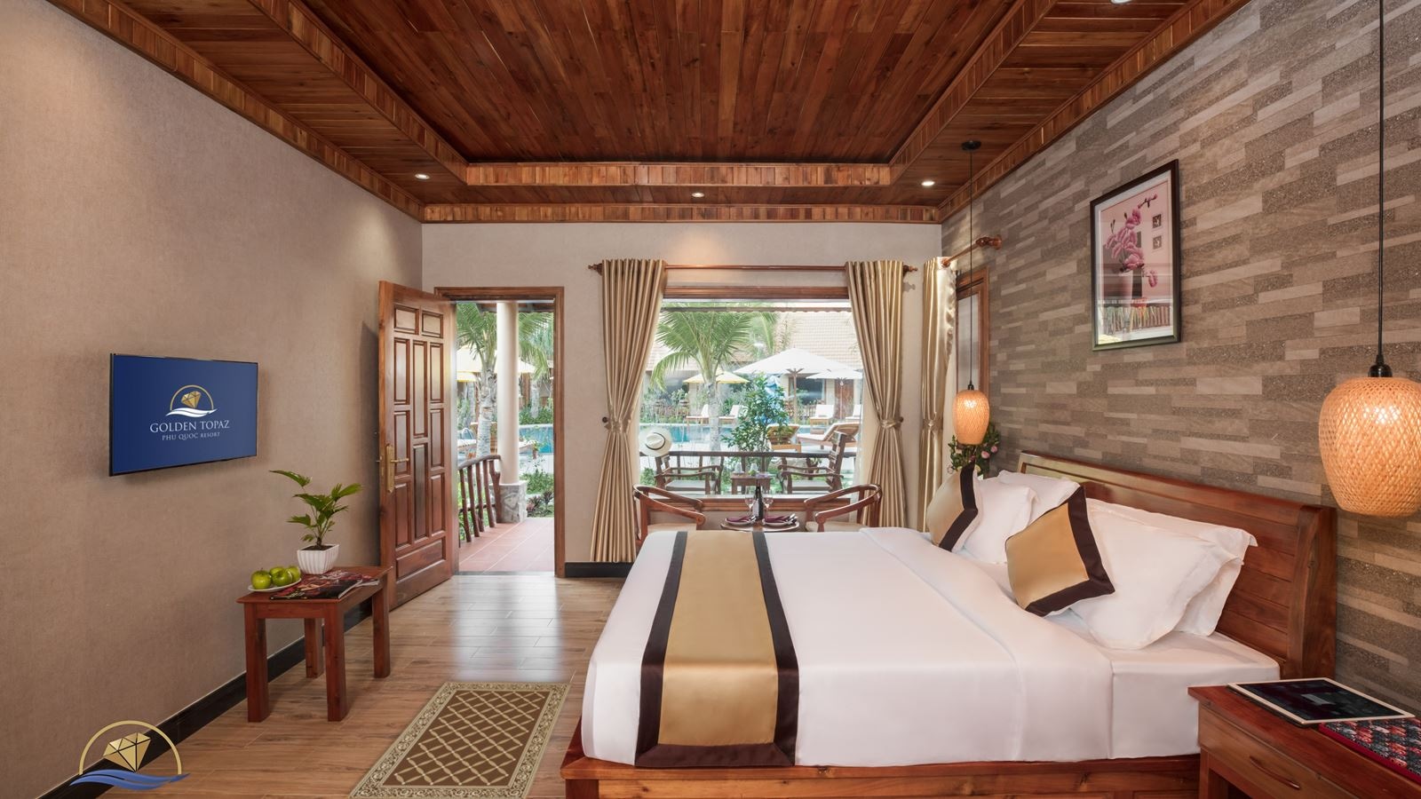 rooms-superior-with-balcony