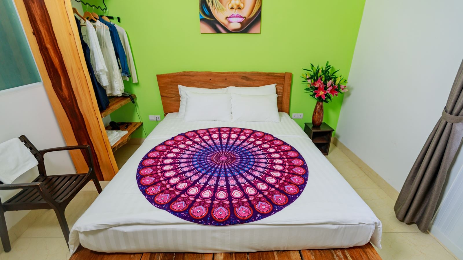 rooms-balcony-deluxe-room