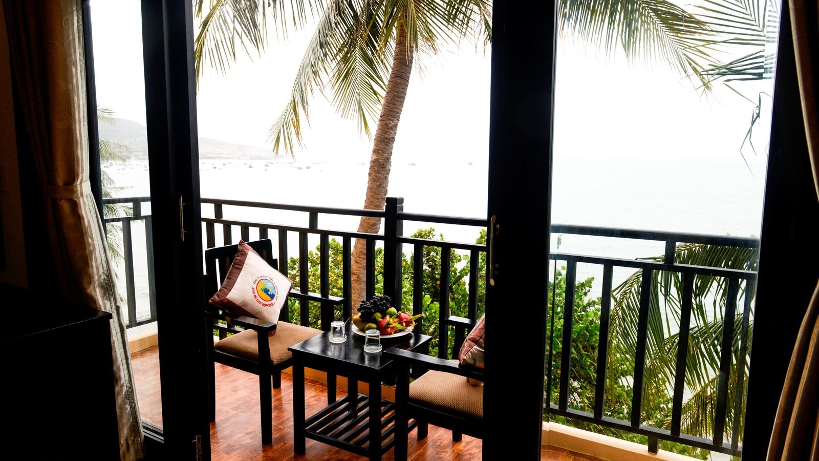 rooms-deluxe-sea-view