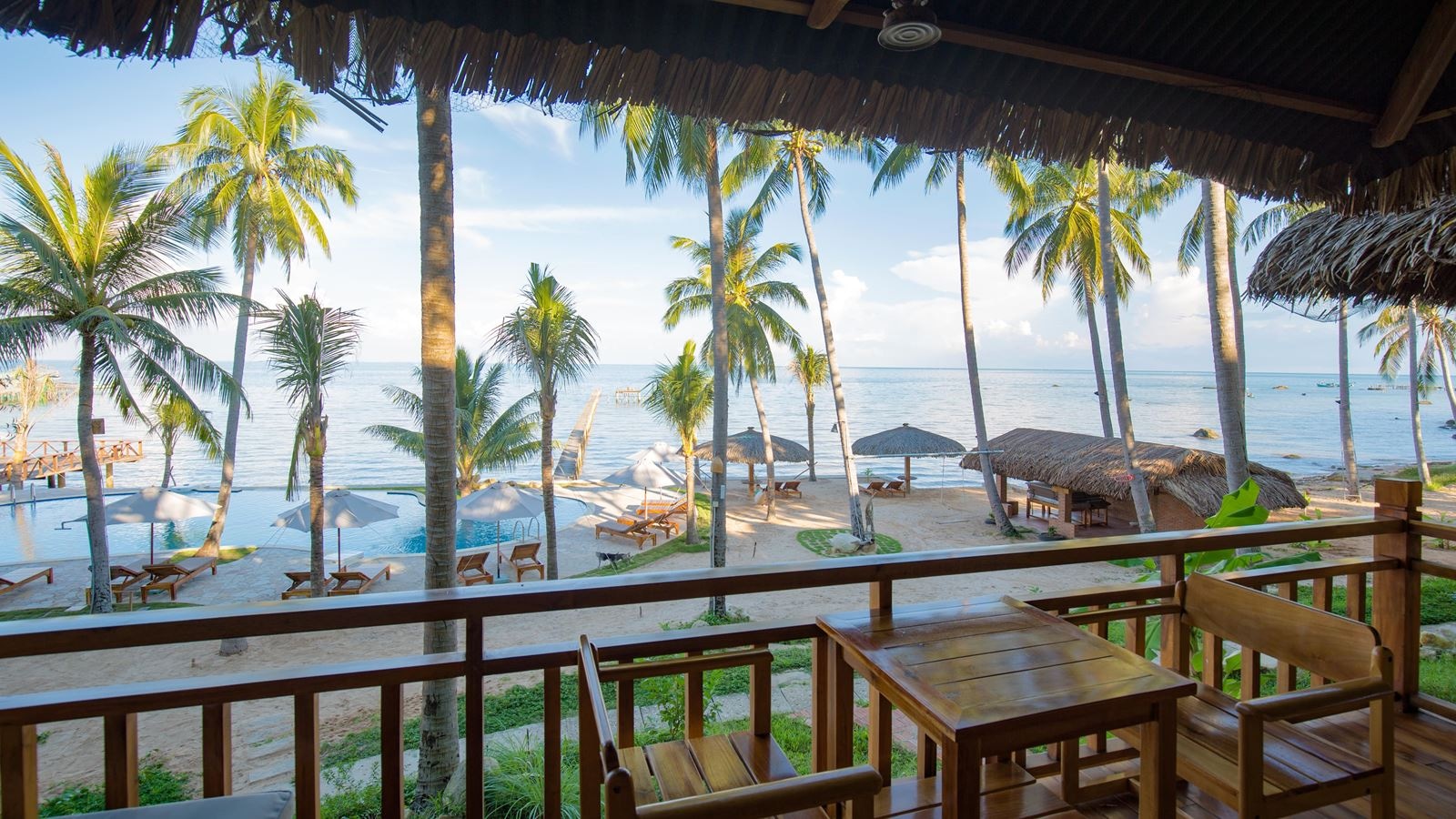 rooms-beach-front-bungalow