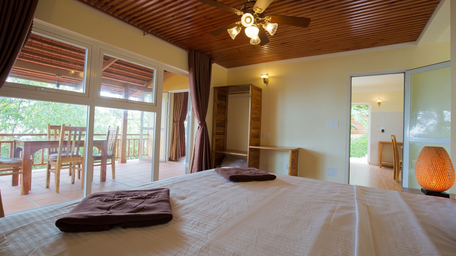 rooms-villa-sea-view