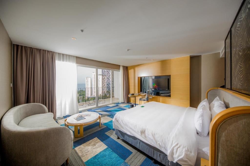 rooms-executive-suite