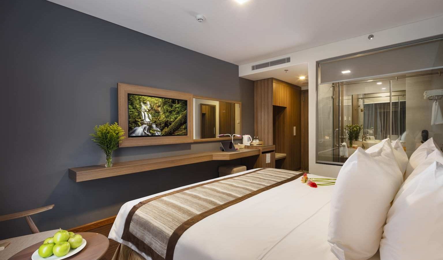 rooms-deluxe-city-view