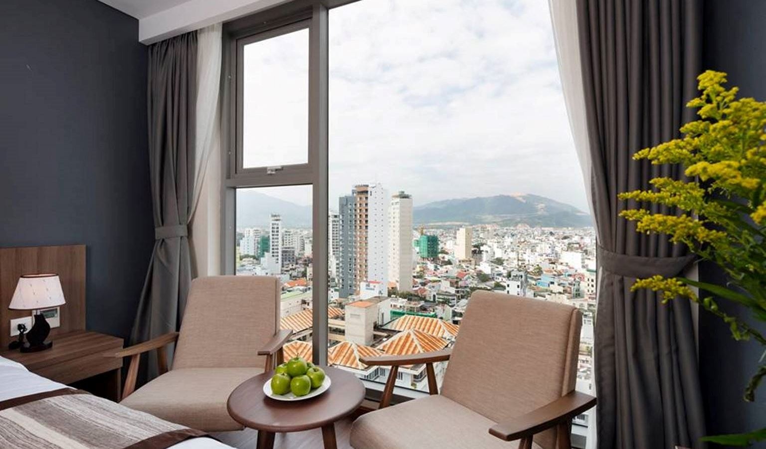 rooms-deluxe-city-view-child-without-extra-bed