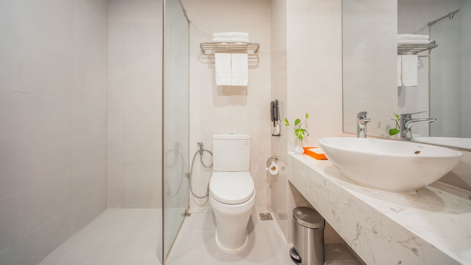 rooms-superior-no-window