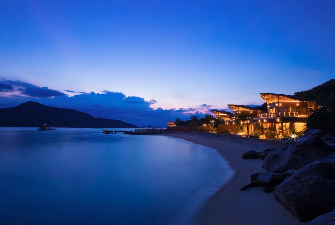 rooms-threebedroom-beachfront-pool-villa