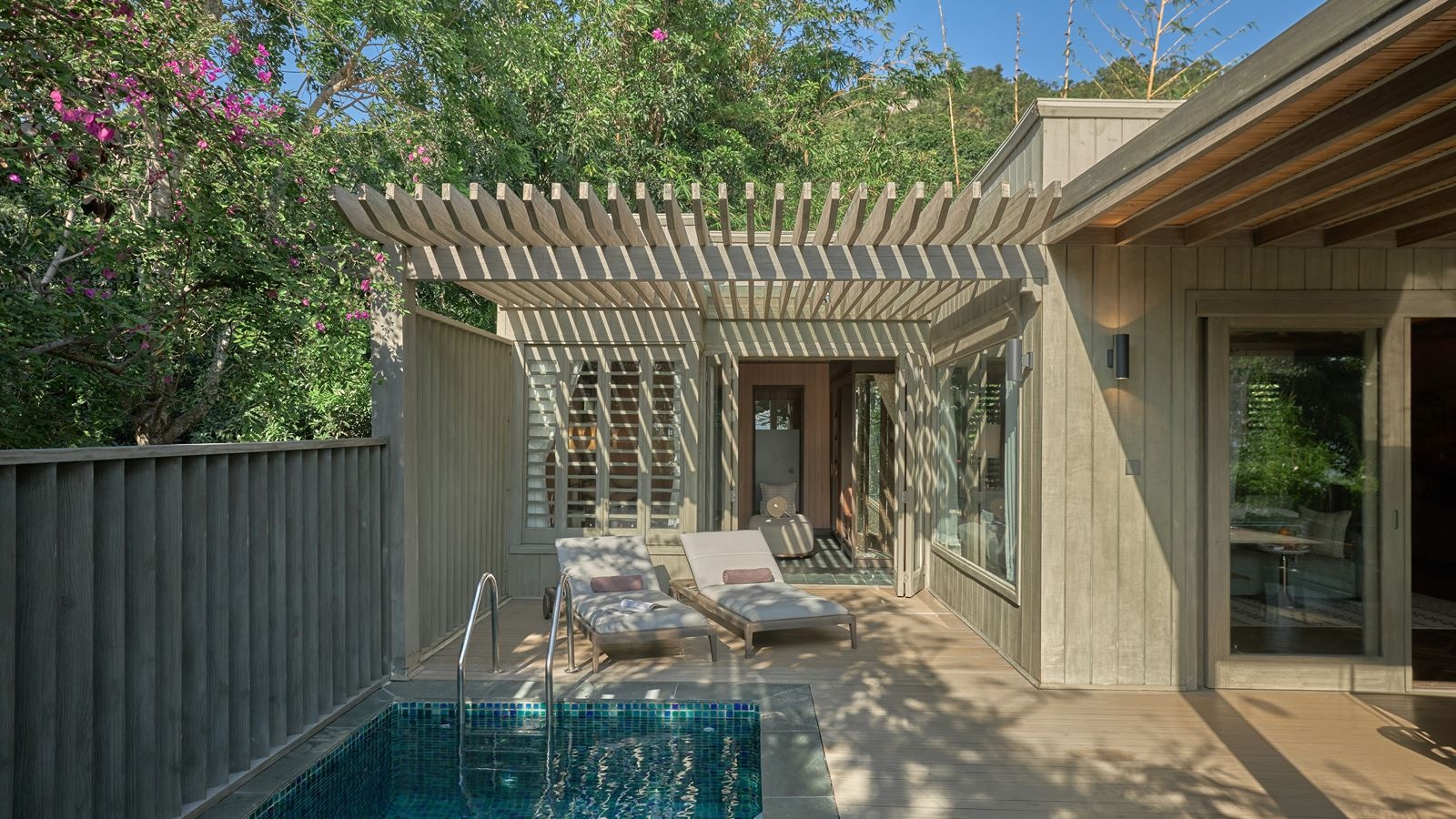 rooms-bay-view-pool-villa