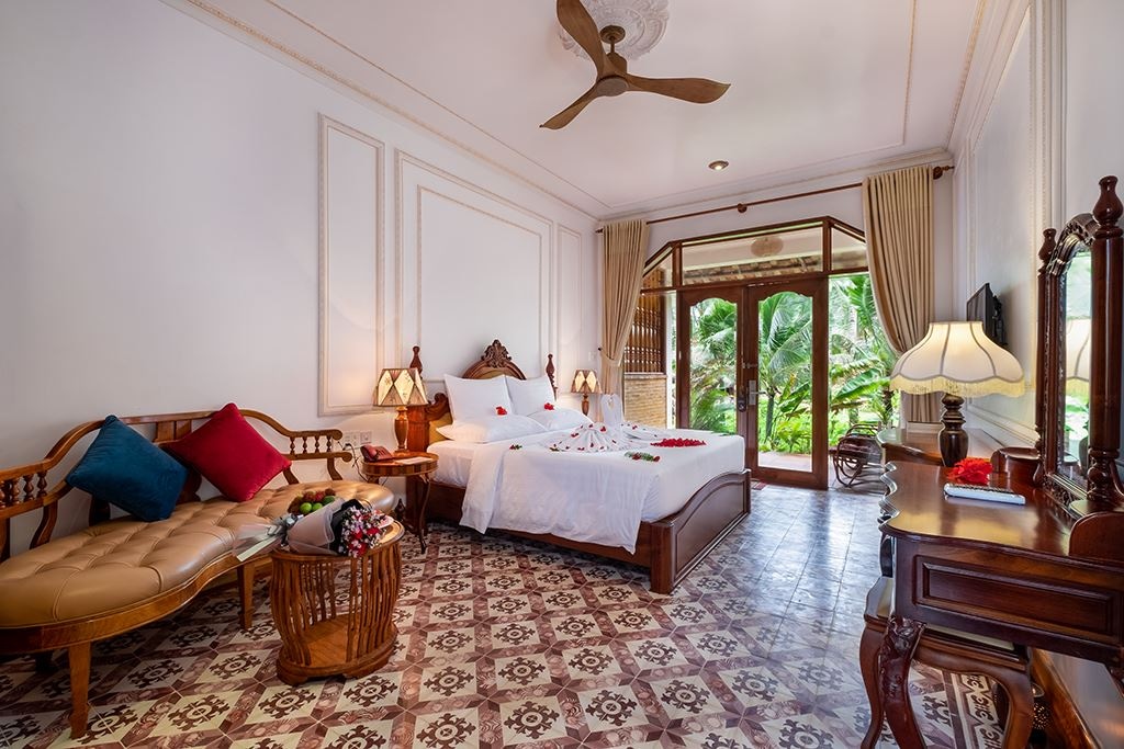 rooms-deluxe-partial-sea-view-with-balcony-child-without-extra-bed