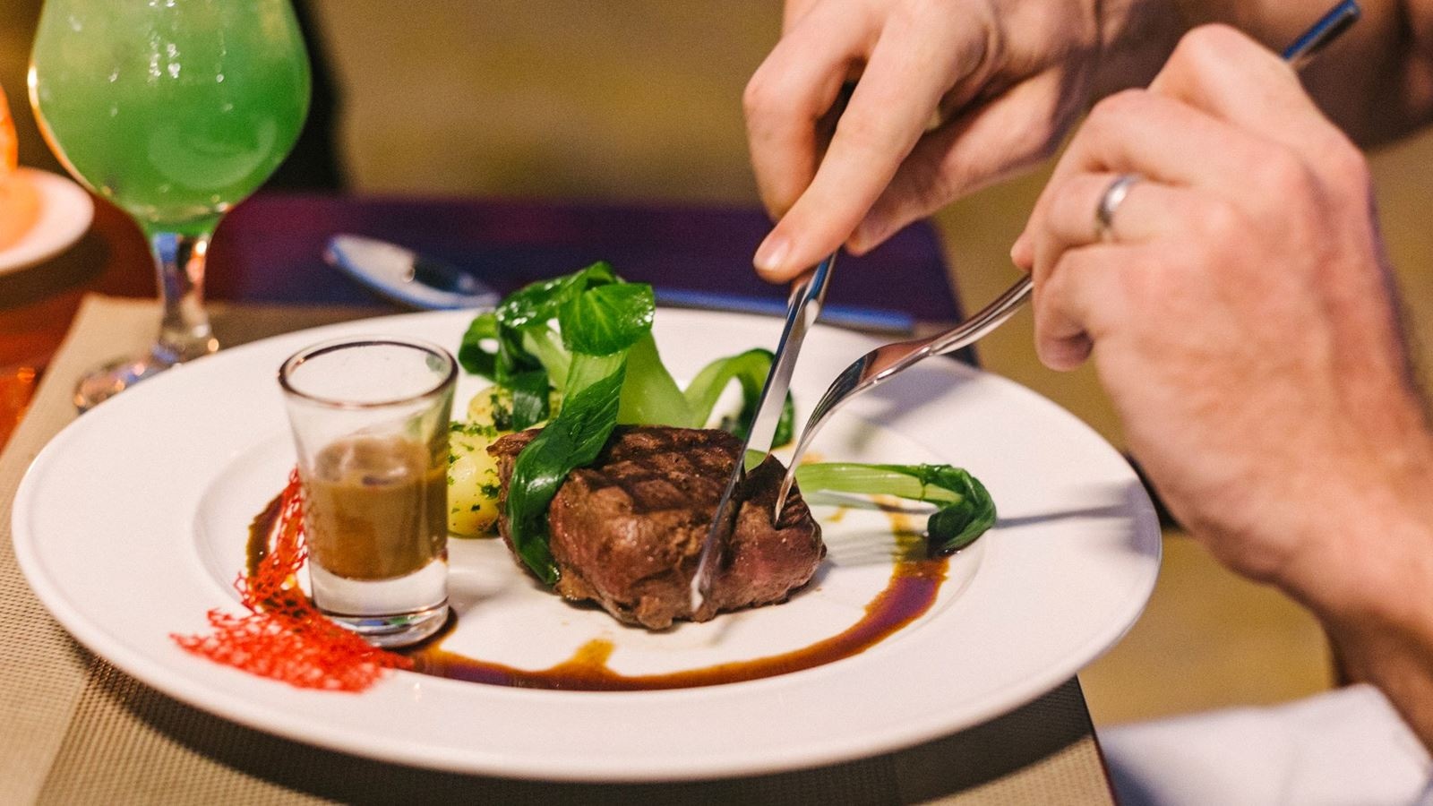 restaurants-cocopalm-restaurant
