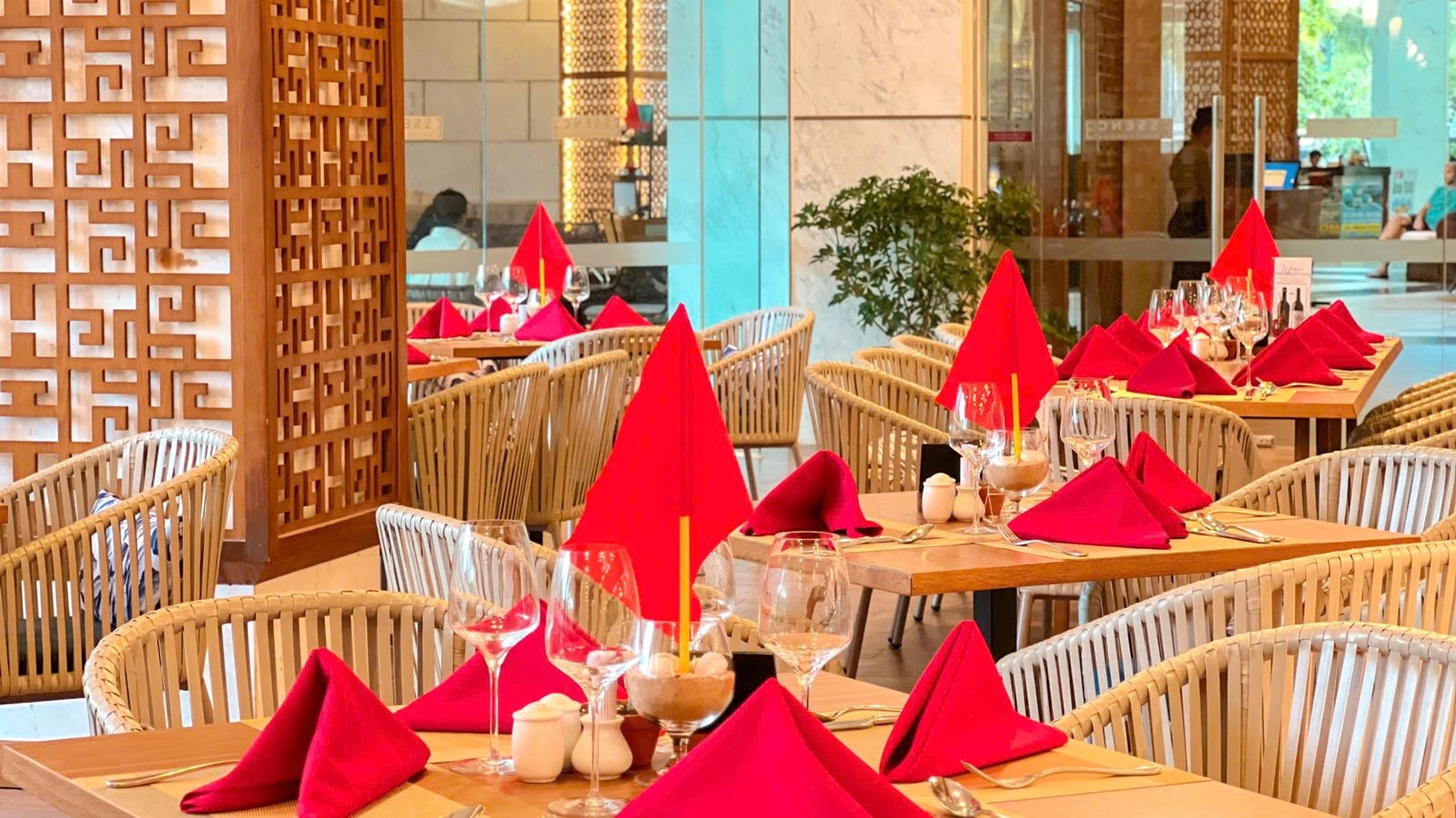 restaurants-essence-restaurant