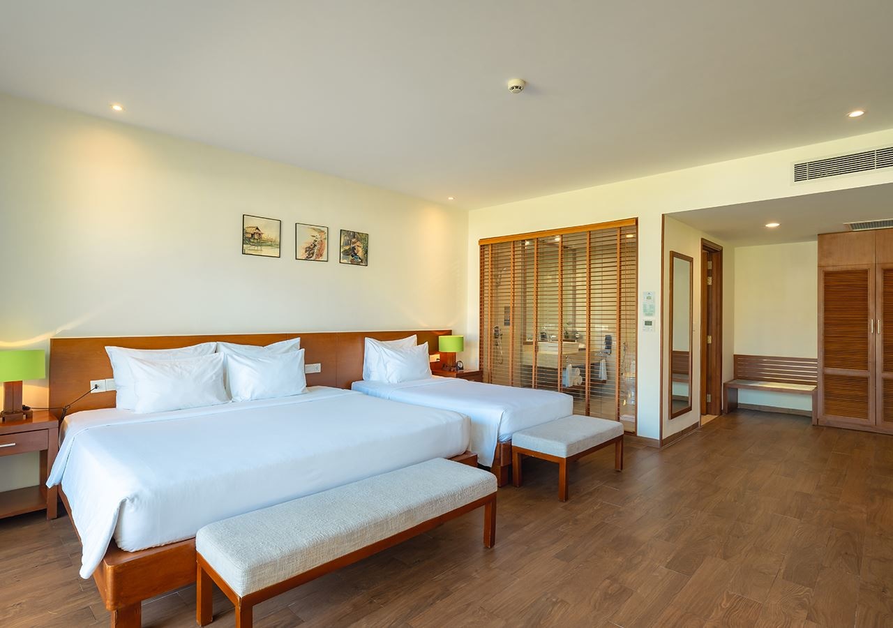 rooms-senior-deluxe-triple