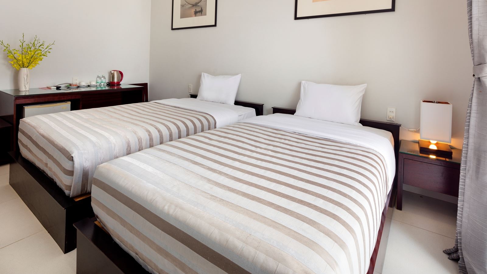 rooms-room-deluxe-twin