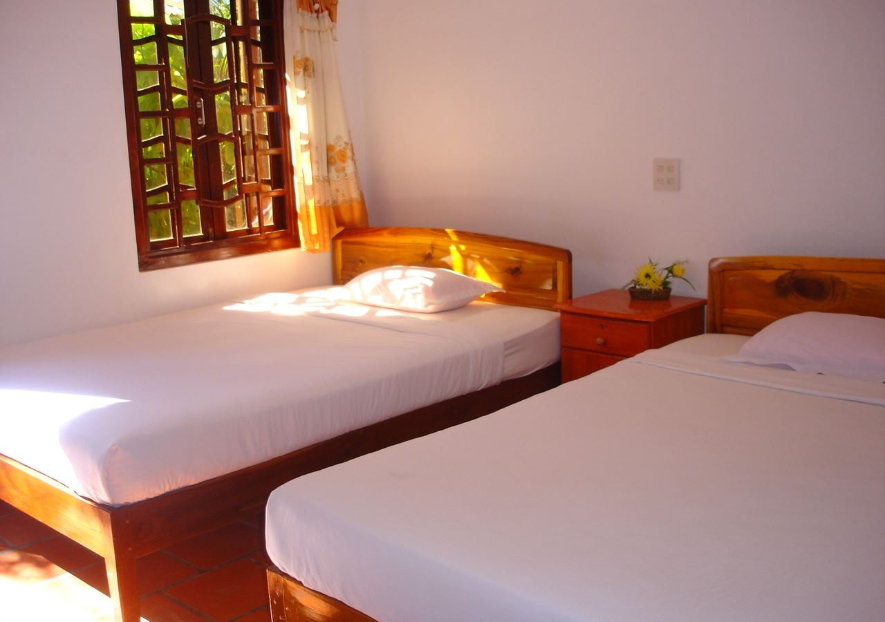 rooms-bungalow-garden-view-seaside