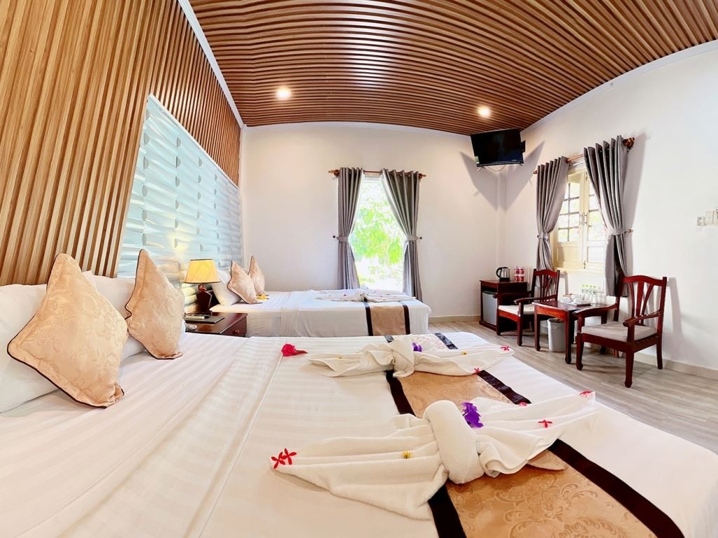 rooms-bungalow-garden-view