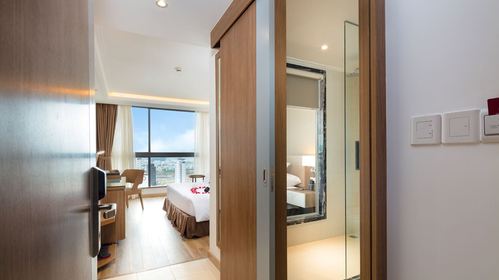 rooms-senior-deluxe-sea-view-child-without-extra-bed